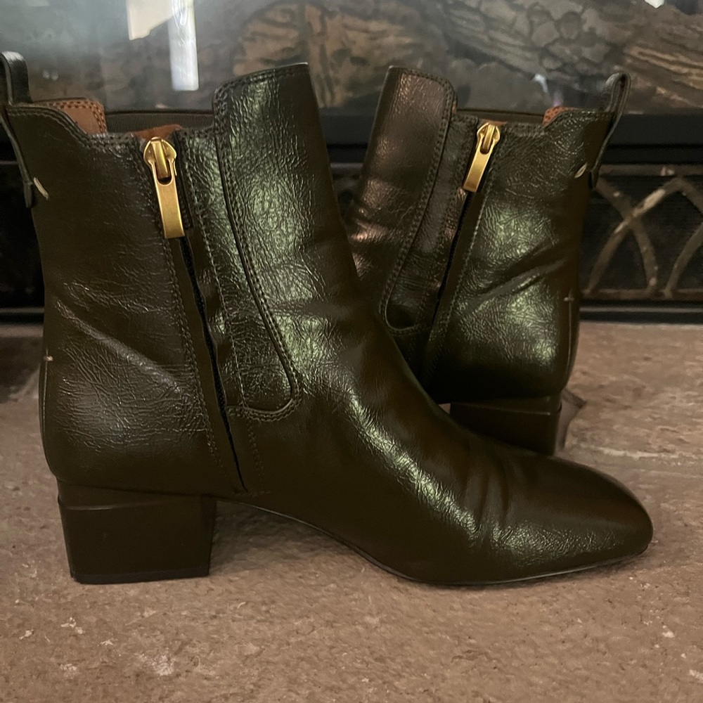 Franco Sarto Waxton booties